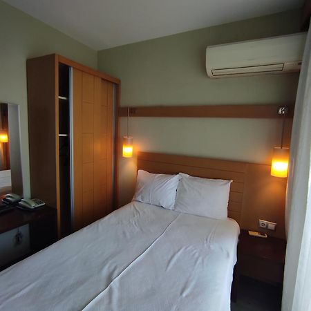 Cilek Marina Otel Кешме Экстерьер фото