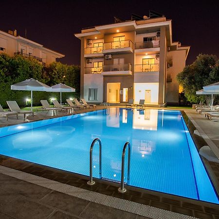 Cilek Marina Otel Кешме Экстерьер фото