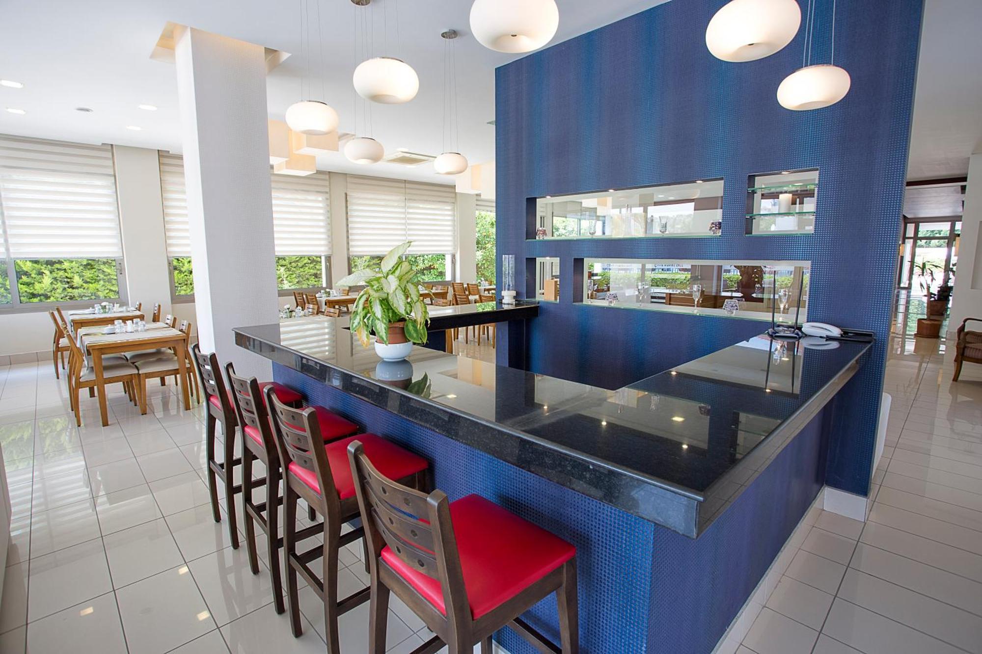 Cilek Marina Otel Кешме Экстерьер фото