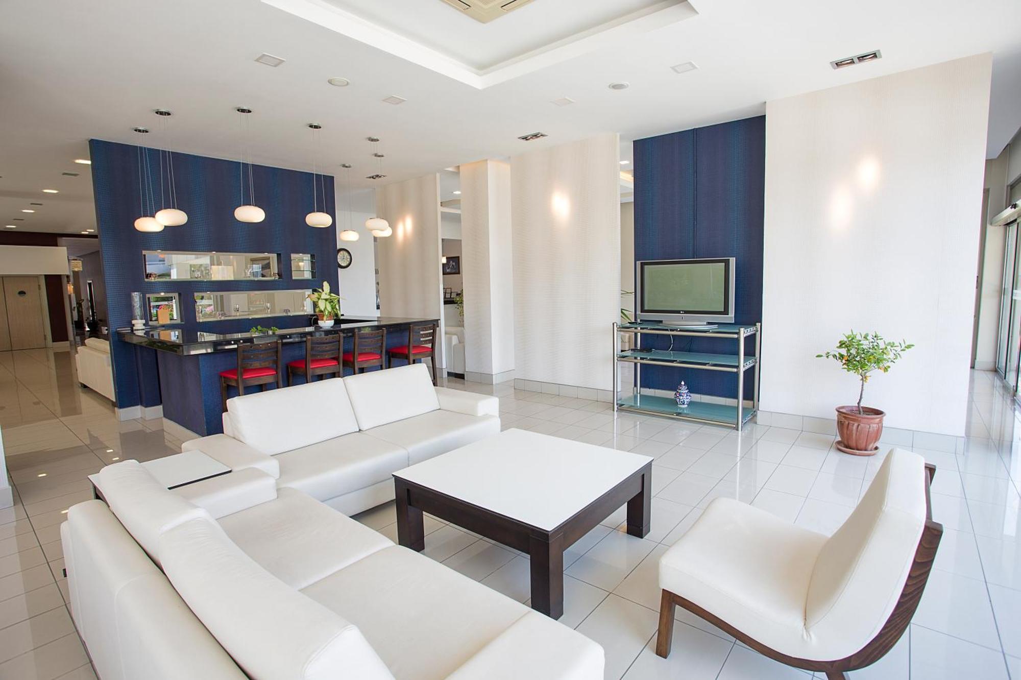 Cilek Marina Otel Кешме Экстерьер фото